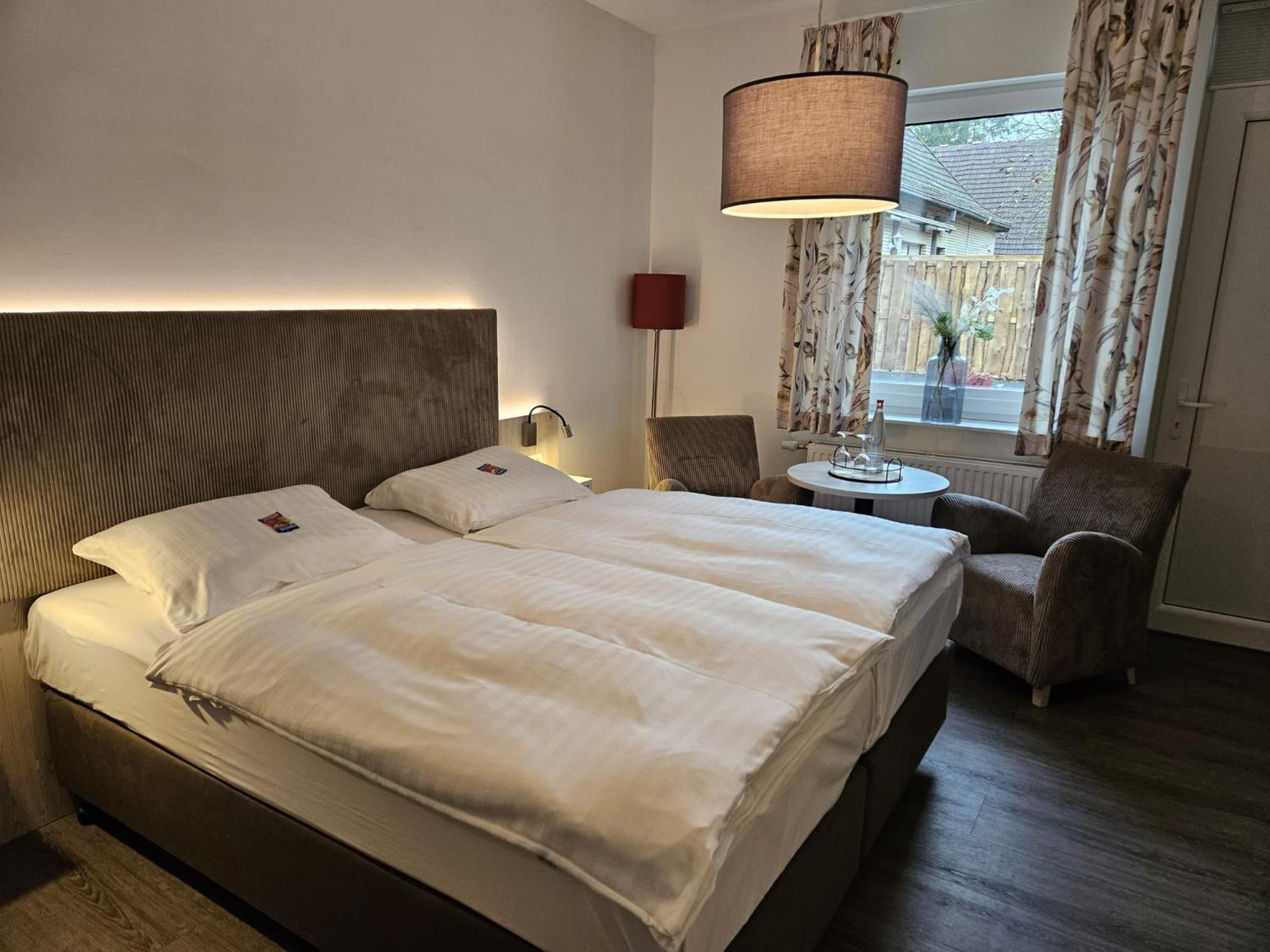 Hotel Zur Post Neubruchhausen Extérieur photo