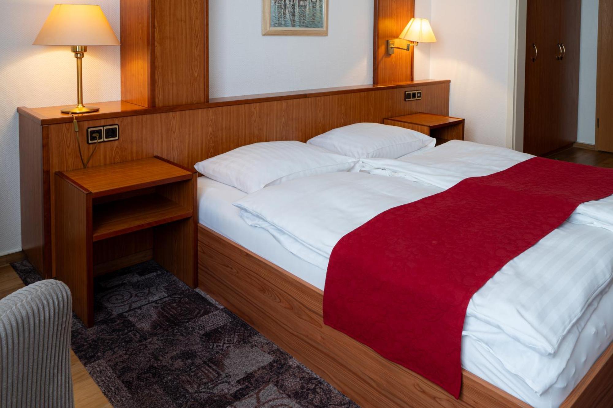 Hotel Zur Post Neubruchhausen Extérieur photo
